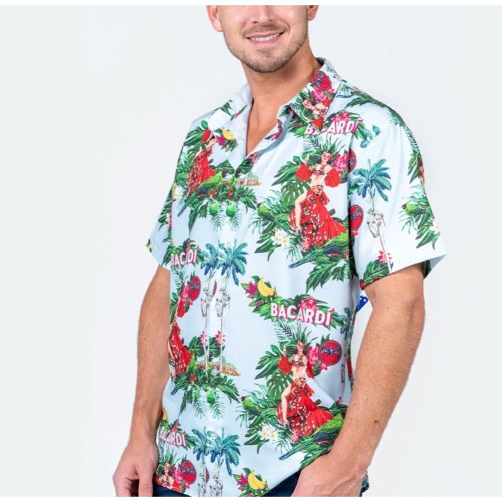 Rare Bacardi Men Short Sleeve Tropical Hawaiian Shirt Size M